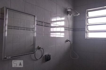 Casa à venda com 145m², 2 quartos e 2 vagas Casa à venda com 145m², 2 quartos e 2 vagasBanheiro