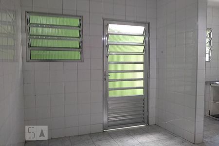 Casa à venda com 145m², 2 quartos e 2 vagas Casa à venda com 145m², 2 quartos e 2 vagasCozinha