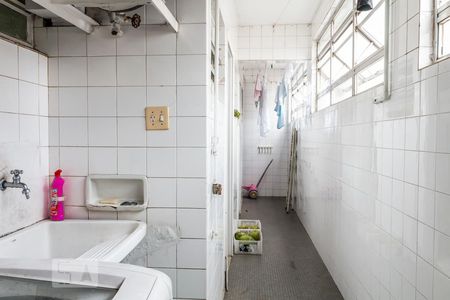 Apartamento à venda com 120m², 3 quartos e 1 vaga Apartamento à venda com 120m², 3 quartos e 1 vagaLavanderia