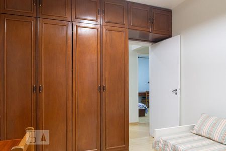 Apartamento para alugar com 123m², 4 quartos e 1 vaga Apartamento para alugar com 123m², 4 quartos e 1 vagaQuarto 3