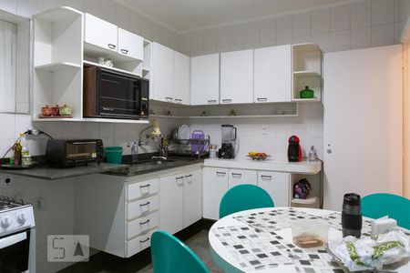 Apartamento para alugar com 123m², 4 quartos e 1 vaga Apartamento para alugar com 123m², 4 quartos e 1 vagaCozinha