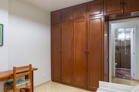 Apartamento para alugar com 123m², 4 quartos e 1 vaga Apartamento para alugar com 123m², 4 quartos e 1 vagaQuarto 3