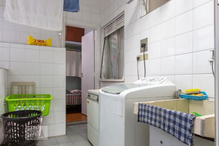 Apartamento para alugar com 123m², 4 quartos e 1 vaga Apartamento para alugar com 123m², 4 quartos e 1 vagaLavanderia