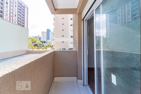 Apartamento à venda com 64m², 2 quartos e 1 vagaSacada do Quarto 2