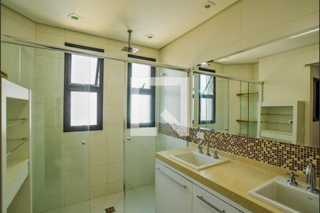 Apartamento para alugar com 136m², 3 quartos e 3 vagas Apartamento para alugar com 136m², 3 quartos e 3 vagasBanheiro da Suíte 3