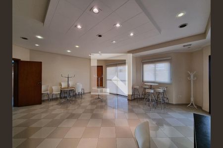 Apartamento para alugar com 136m², 3 quartos e 3 vagas Apartamento para alugar com 136m², 3 quartos e 3 vagasÁrea comum - Salão de festas