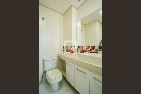 Apartamento para alugar com 136m², 3 quartos e 3 vagas Apartamento para alugar com 136m², 3 quartos e 3 vagasBanheiro da Suíte 2