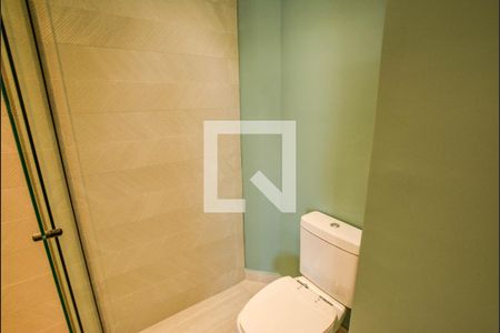 Apartamento para alugar com 136m², 3 quartos e 3 vagas Apartamento para alugar com 136m², 3 quartos e 3 vagasBanheiro da Suíte 1