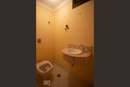 Apartamento para alugar com 205m², 3 quartos e 2 vagasLavabo