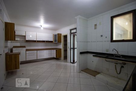 Apartamento para alugar com 205m², 3 quartos e 2 vagasCozinha