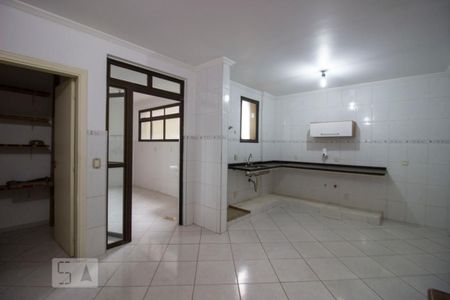 Apartamento para alugar com 205m², 3 quartos e 2 vagasCozinha