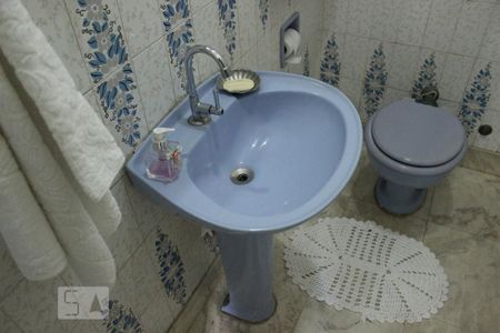 Casa à venda com 330m², 4 quartos e 5 vagasLavabo da Cozinha