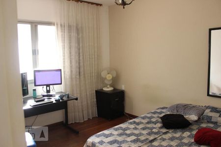 Casa à venda com 330m², 4 quartos e 5 vagasQuarto 3