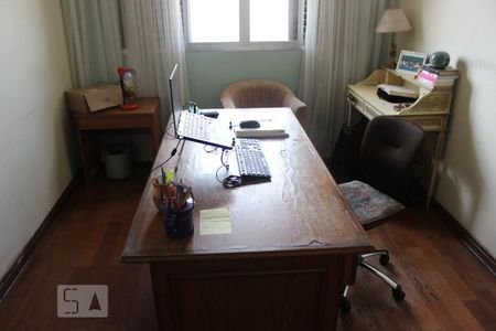 Casa à venda com 330m², 4 quartos e 5 vagasQuarto 1