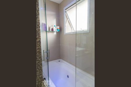 Apartamento à venda com 179m², 3 quartos e 3 vagas Apartamento à venda com 179m², 3 quartos e 3 vagasBanheiro da Suíte 1