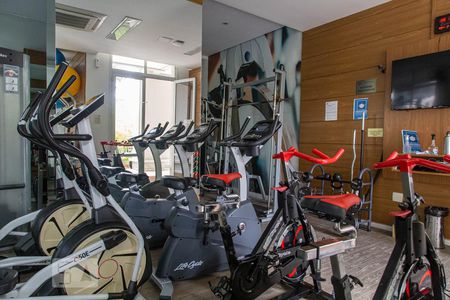 Apartamento à venda com 179m², 3 quartos e 3 vagas Apartamento à venda com 179m², 3 quartos e 3 vagasÁrea comum - Academia