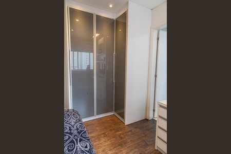 Apartamento à venda com 179m², 3 quartos e 3 vagas Apartamento à venda com 179m², 3 quartos e 3 vagasQuarto Suíte 2