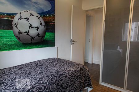 Apartamento à venda com 179m², 3 quartos e 3 vagas Apartamento à venda com 179m², 3 quartos e 3 vagasQuarto Suíte 2