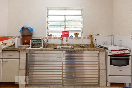 Casa à venda com 200m², 3 quartos e 3 vagas Casa à venda com 200m², 3 quartos e 3 vagasCozinha