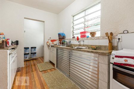 Casa à venda com 200m², 3 quartos e 3 vagas Casa à venda com 200m², 3 quartos e 3 vagasCozinha