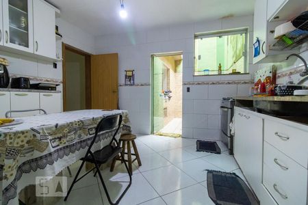 Casa à venda com 360m², 6 quartos e 4 vagasCozinha