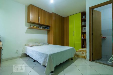 Casa à venda com 360m², 6 quartos e 4 vagasQuarto
