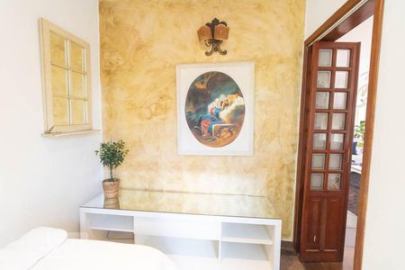 Casa à venda com 300m², 5 quartos e 3 vagas Casa à venda com 300m², 5 quartos e 3 vagasQuarto 1