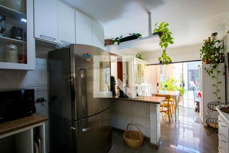 Casa à venda com 300m², 5 quartos e 3 vagas Casa à venda com 300m², 5 quartos e 3 vagasCozinha