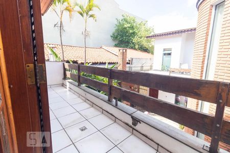 Casa à venda com 300m², 5 quartos e 3 vagas Casa à venda com 300m², 5 quartos e 3 vagasQuarto 3