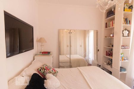 Casa à venda com 300m², 5 quartos e 3 vagas Casa à venda com 300m², 5 quartos e 3 vagasQuarto 3