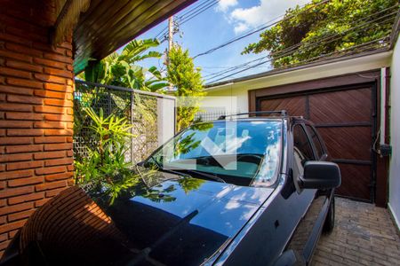 Casa à venda com 300m², 5 quartos e 3 vagas Casa à venda com 300m², 5 quartos e 3 vagasGaragem