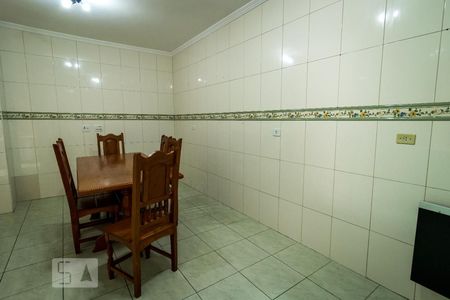 Casa à venda com 200m², 4 quartos e 1 vaga Casa à venda com 200m², 4 quartos e 1 vagaCozinha