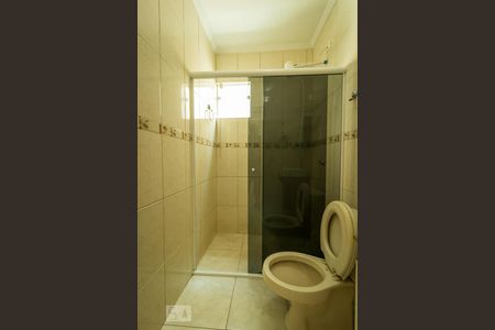 Casa à venda com 200m², 4 quartos e 1 vaga Casa à venda com 200m², 4 quartos e 1 vagaBanheiro