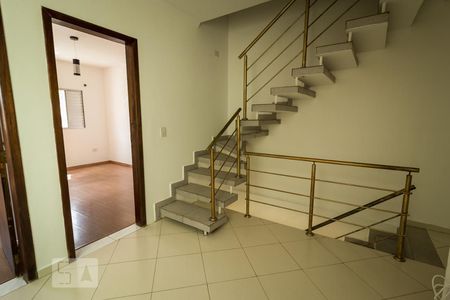 Casa à venda com 200m², 4 quartos e 1 vaga Casa à venda com 200m², 4 quartos e 1 vagaHall