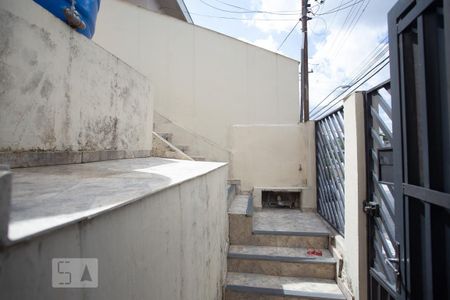 Casa à venda com 225m², 4 quartos e 2 vagas Casa à venda com 225m², 4 quartos e 2 vagasEntrada