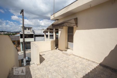 Casa à venda com 225m², 4 quartos e 2 vagas Casa à venda com 225m², 4 quartos e 2 vagasÁrea comum