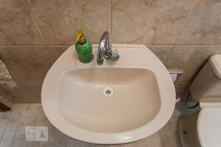 Casa à venda com 225m², 4 quartos e 2 vagas Casa à venda com 225m², 4 quartos e 2 vagasPia