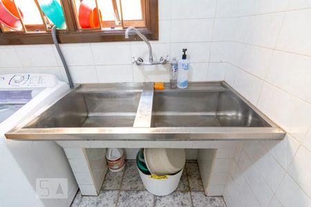 Casa à venda com 350m², 5 quartos e 4 vagas Casa à venda com 350m², 5 quartos e 4 vagasÁrea de Serviço