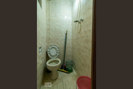 Apartamento à venda com 70m², 2 quartos e sem vagaBANHEIRO DE SERVIÇO