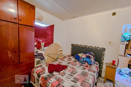 Casa à venda com 300m², 6 quartos e sem vaga Casa à venda com 300m², 6 quartos e sem vagaQuarto