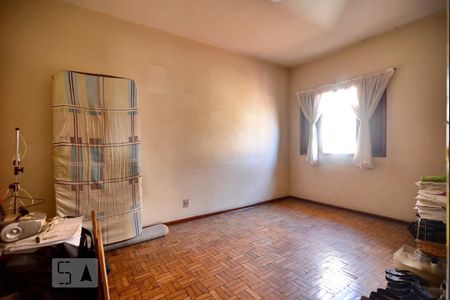 Casa à venda com 500m², 5 quartos e 5 vagasQuarto