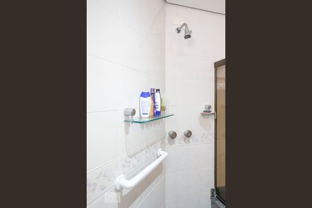 Apartamento à venda com 227m², 4 quartos e 4 vagas Apartamento à venda com 227m², 4 quartos e 4 vagasBanheiro da suíte