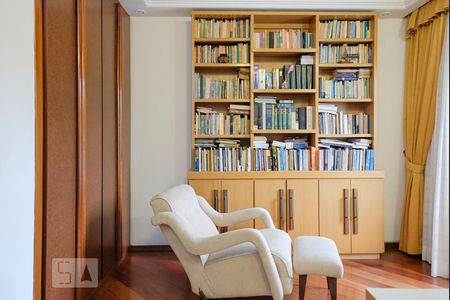 Apartamento à venda com 227m², 4 quartos e 4 vagas Apartamento à venda com 227m², 4 quartos e 4 vagasSuíte 2