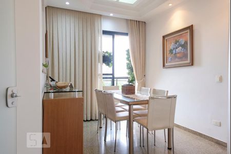 Apartamento à venda com 227m², 4 quartos e 4 vagas Apartamento à venda com 227m², 4 quartos e 4 vagasCopa