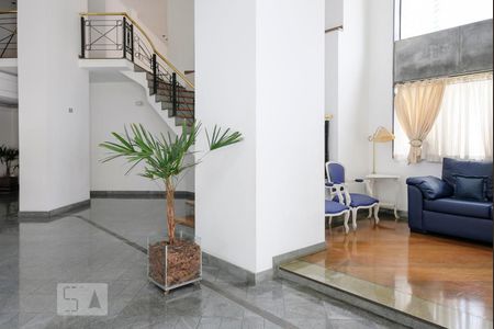 Apartamento à venda com 227m², 4 quartos e 4 vagas Apartamento à venda com 227m², 4 quartos e 4 vagasHall de Entrada