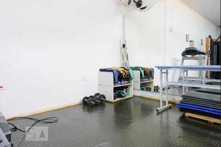 Apartamento à venda com 227m², 4 quartos e 4 vagas Apartamento à venda com 227m², 4 quartos e 4 vagasÁrea comum - Academia