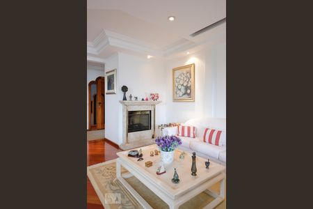 Apartamento à venda com 227m², 4 quartos e 4 vagas Apartamento à venda com 227m², 4 quartos e 4 vagasSala