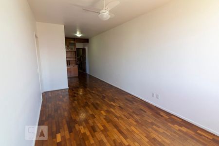 Sala de apartamento para alugar com 2 quartos, 74m² em Vila Isabel, Rio de Janeiro