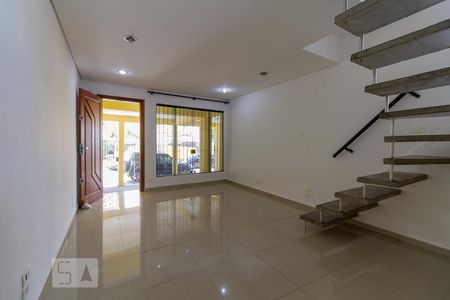 Sala de casa para alugar com 3 quartos, 200m² em Jaguaré, São Paulo