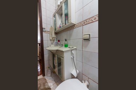 Casa à venda com 180m², 3 quartos e 4 vagasBanheiro